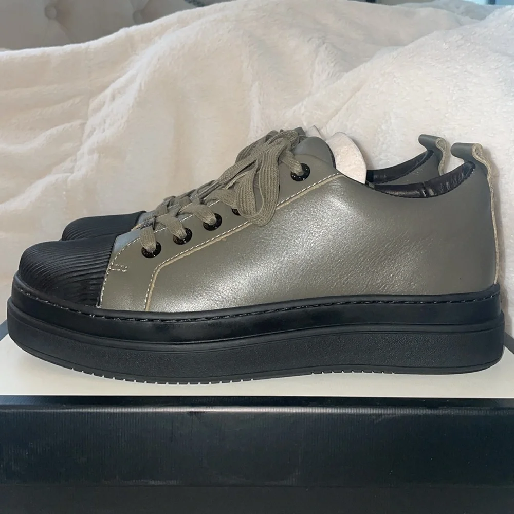 NWT J/SLIDES NOCARINA Cactus and Black Leather Sneaker - Picture 9 of 13